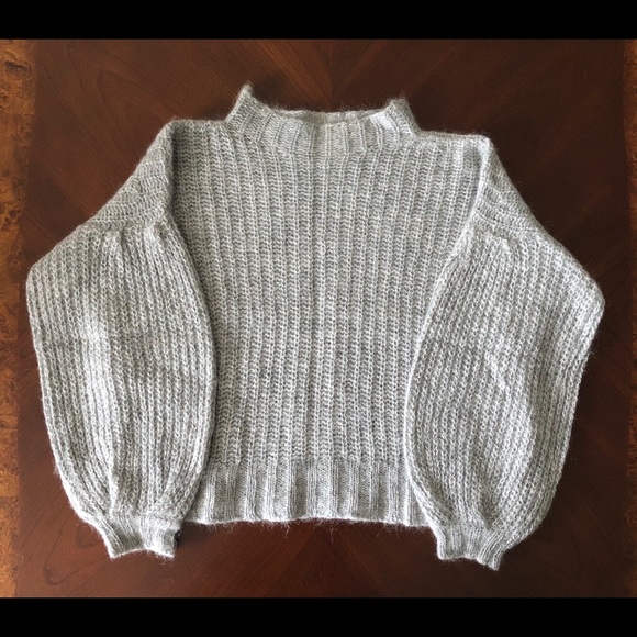 SOLD (on another platform) ✨Sézane Olric Pull✨ - Picture 9 of 16